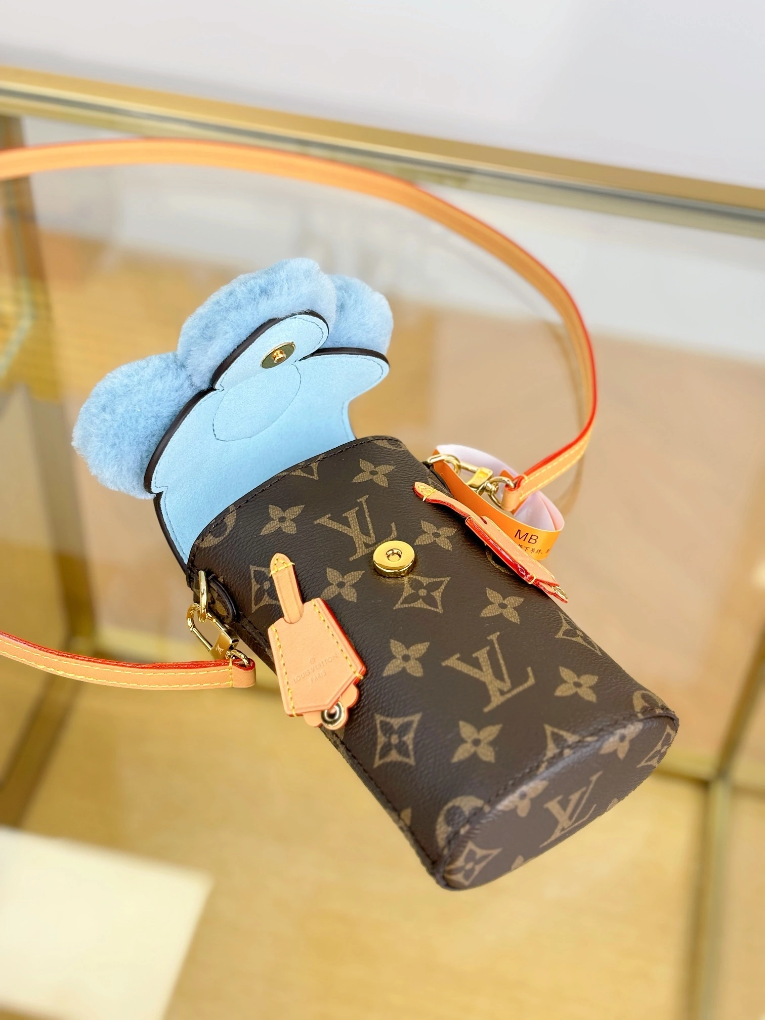 MOMO-- 8V M12269 high quality version VIVIENNE item:E-B000B2117