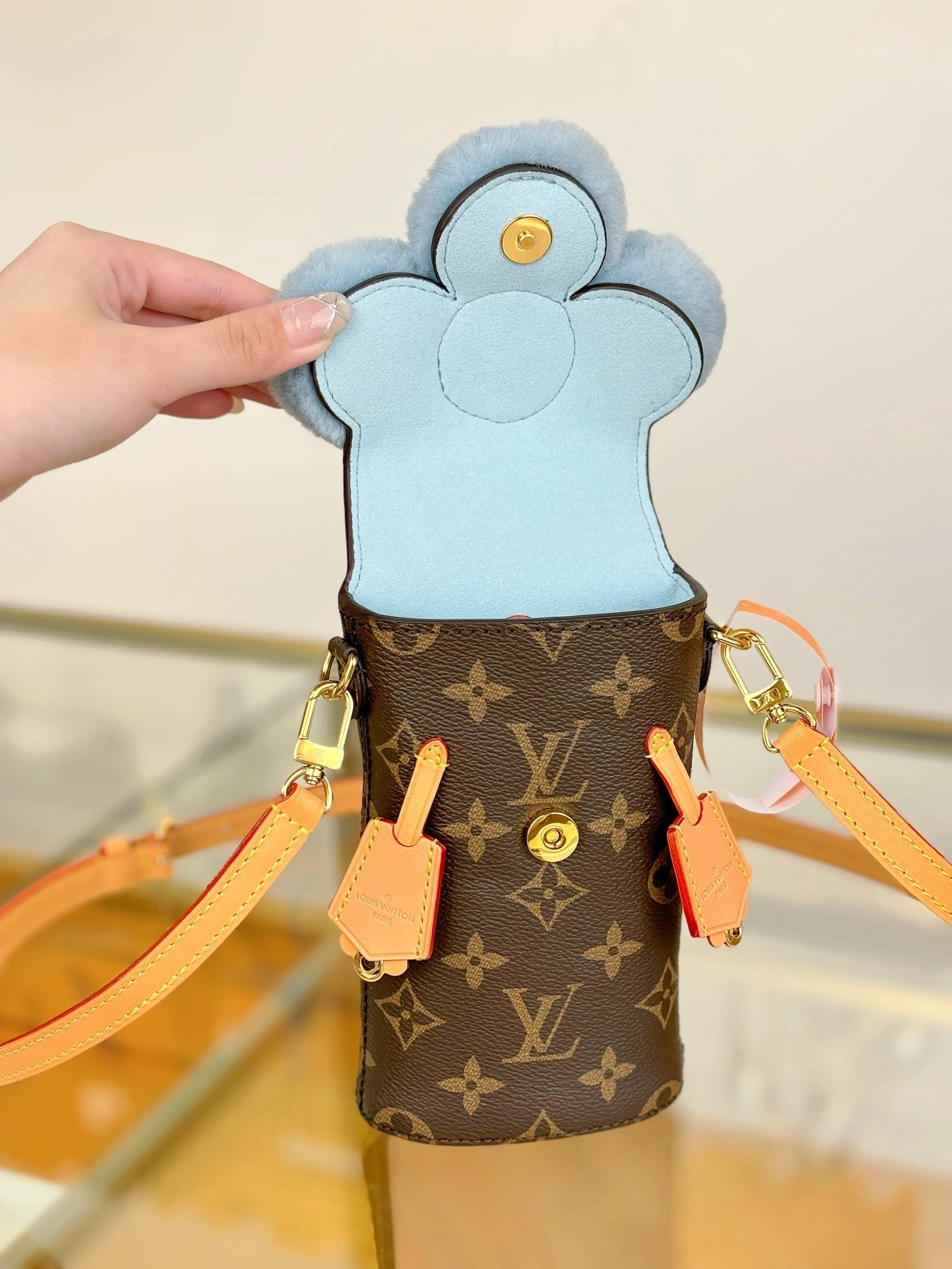 MOMO-- 8V M12269 high quality version VIVIENNE item:E-B000B2117