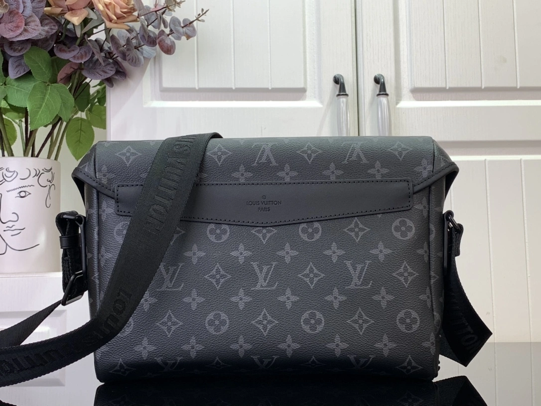 MOMO-- 8V M12517 high quality version Voyager item:E-B063C0252