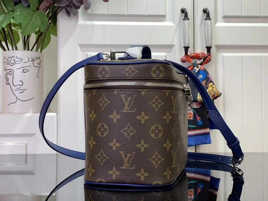 MOMO-- 8V M12668 high quality version Nice BB item:E-B063C0551