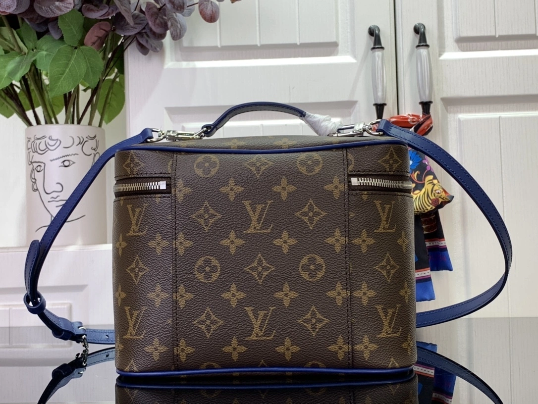 MOMO-- 8V M12668 high quality version Nice BB item:E-B063C0551