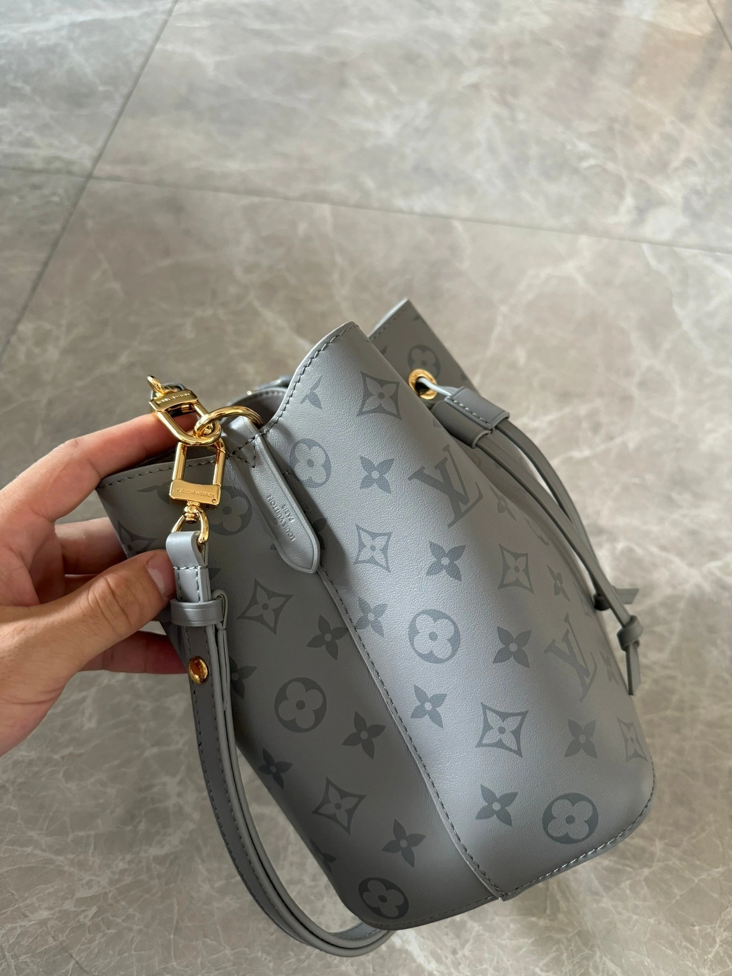 MOMO-- 8V M12749 high quality version item:D-B000J0809