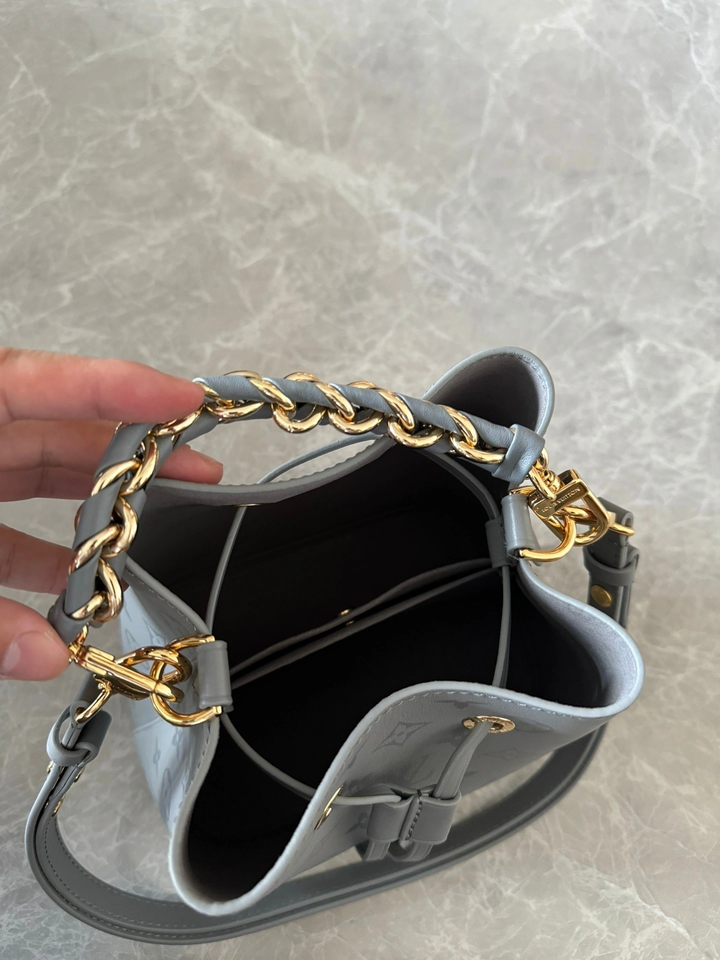 MOMO-- 8V M12749 high quality version item:D-B000J0809