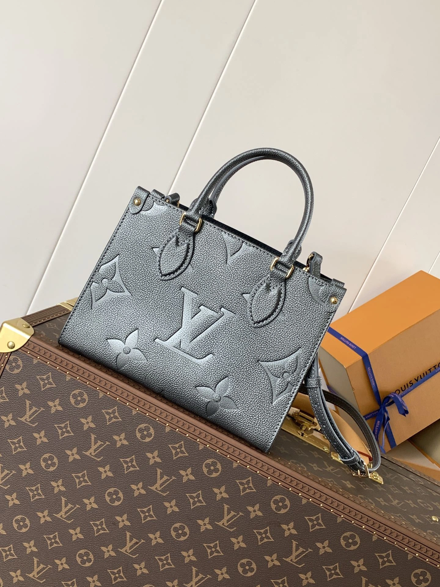 MOMO-- 8V M12886 high quality version OnTheGo Ys Ski cowhide item:F-B000A2109