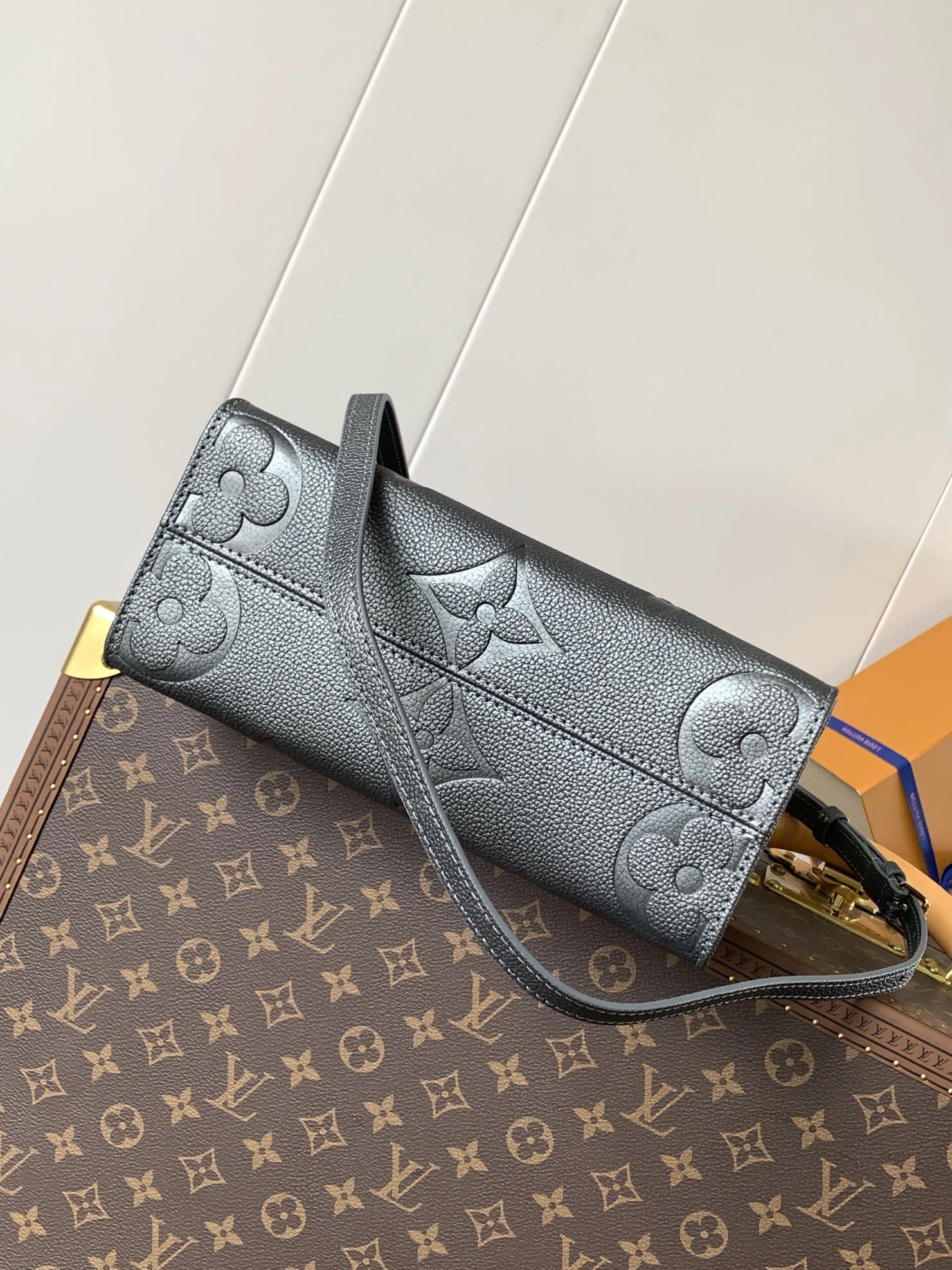 MOMO-- 8V M12886 high quality version OnTheGo Ys Ski cowhide item:F-B000A2109