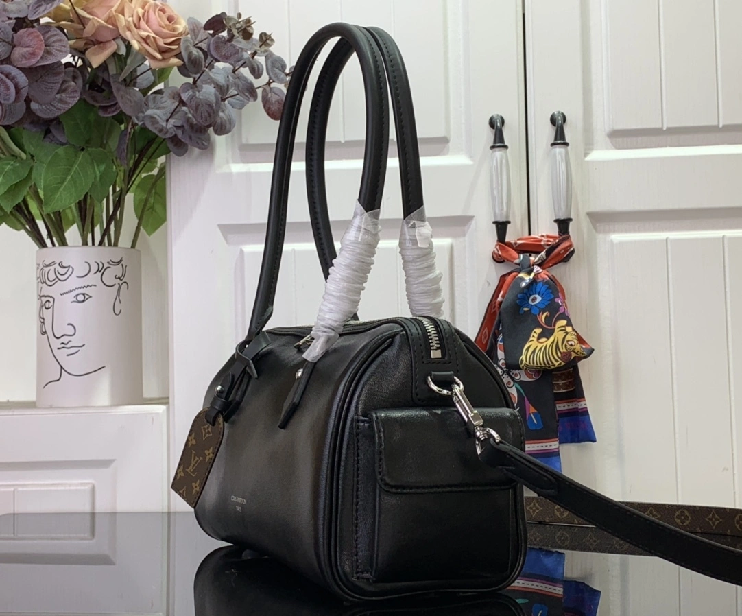 MOMO-- 8V M12934 high quality version Speedy Cargo sheepskin item:E-B063D1227