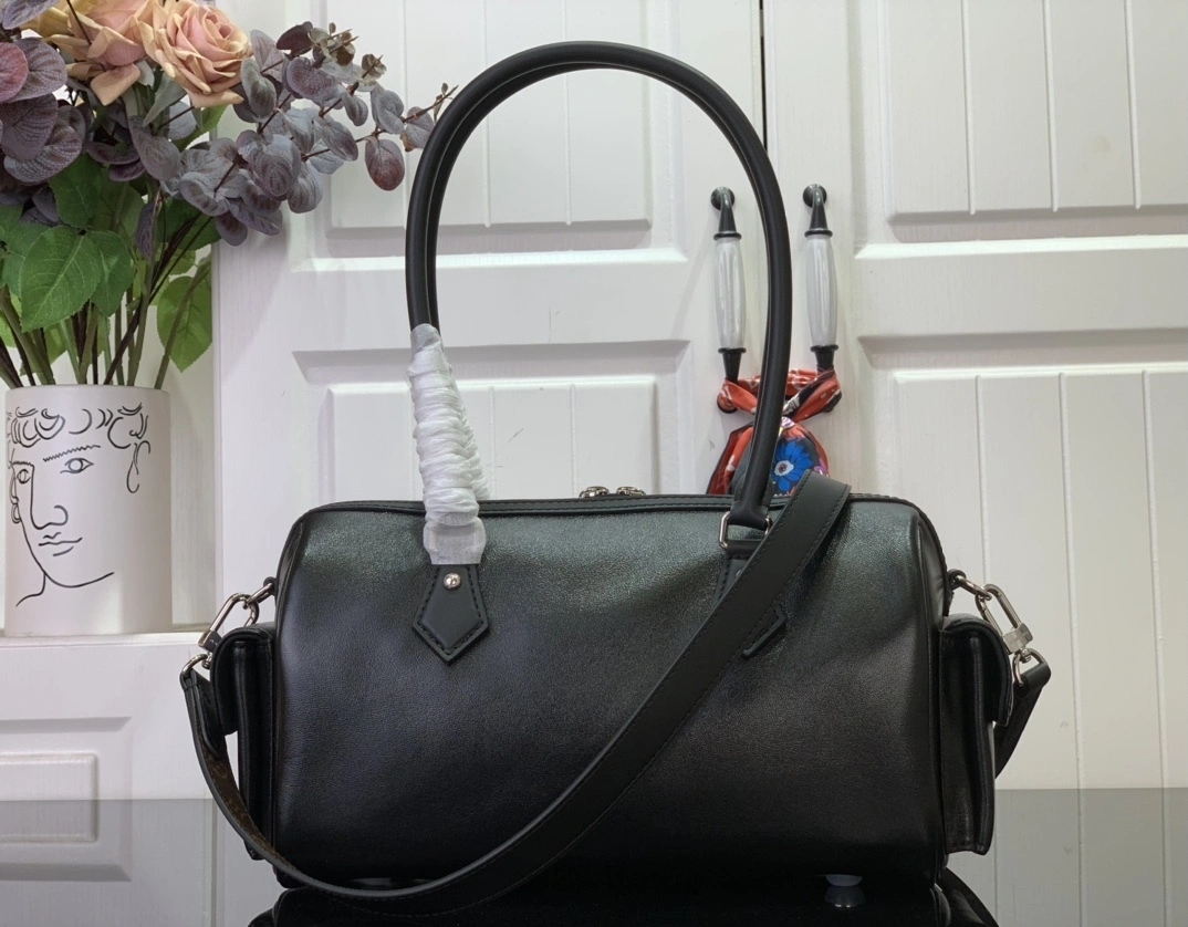 MOMO-- 8V M12934 high quality version Speedy Cargo sheepskin item:E-B063D1227