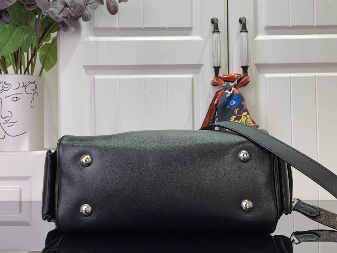 MOMO-- 8V M12934 high quality version Speedy Cargo sheepskin item:E-B063D1227