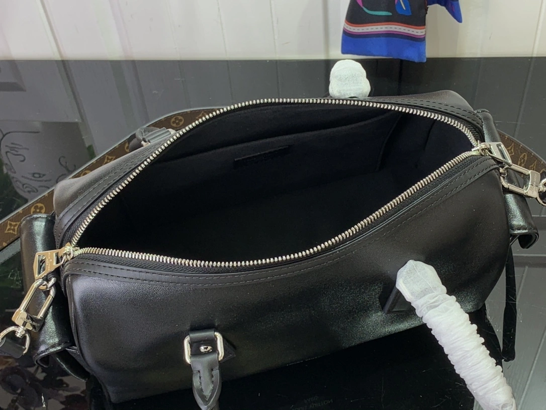 MOMO-- 8V M12934 high quality version Speedy Cargo sheepskin item:E-B063D1227