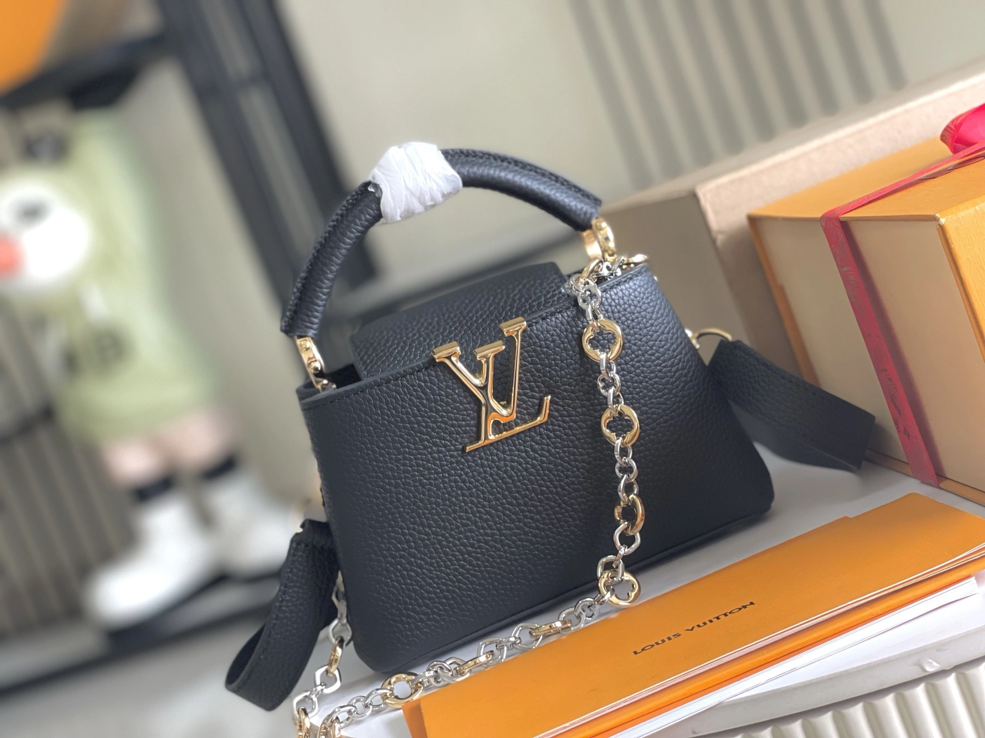 MOMO-- 8V M12936 high quality version CapucinesBB item:E-B177I0307