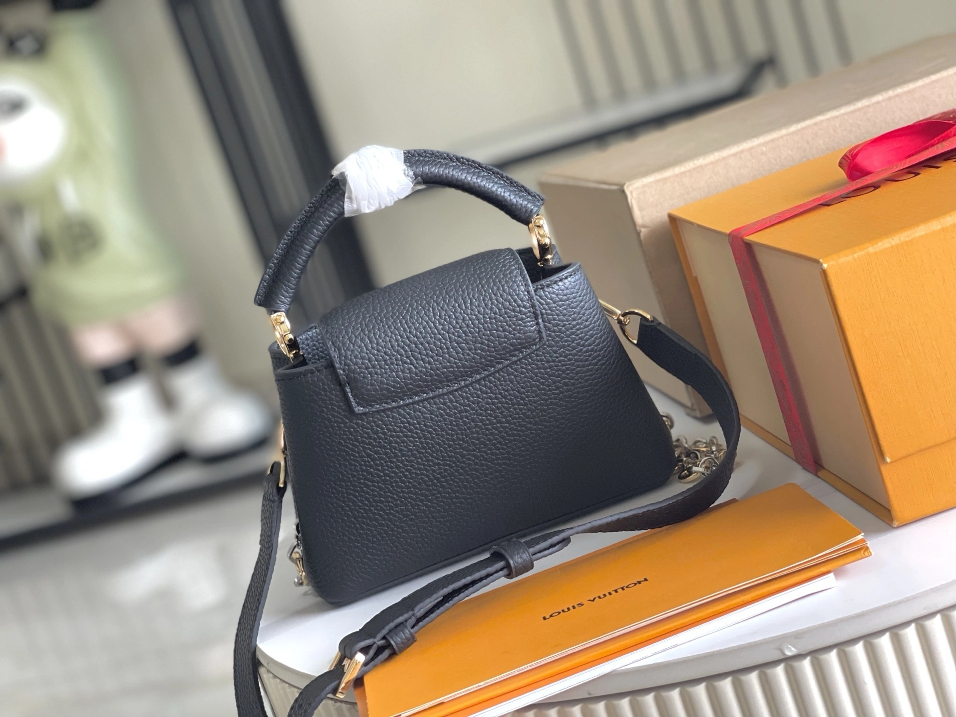 MOMO-- 8V M12936 high quality version CapucinesBB item:E-B177I0307