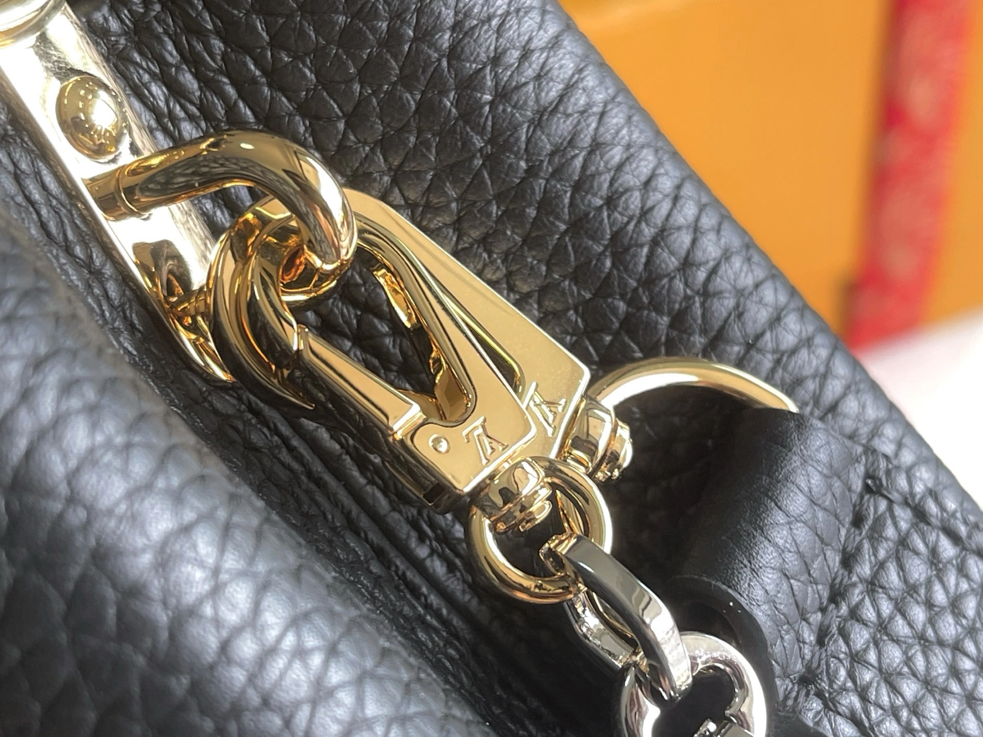 MOMO-- 8V M12936 high quality version CapucinesBB item:E-B177I0307