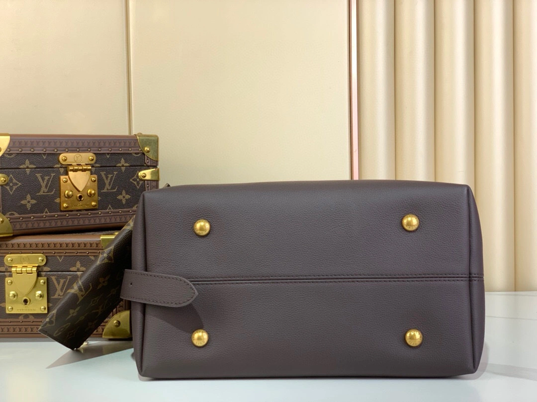 MOMO-- 8V M12982 high quality version cowhide Low Key Hobo item:E-B808L1729T