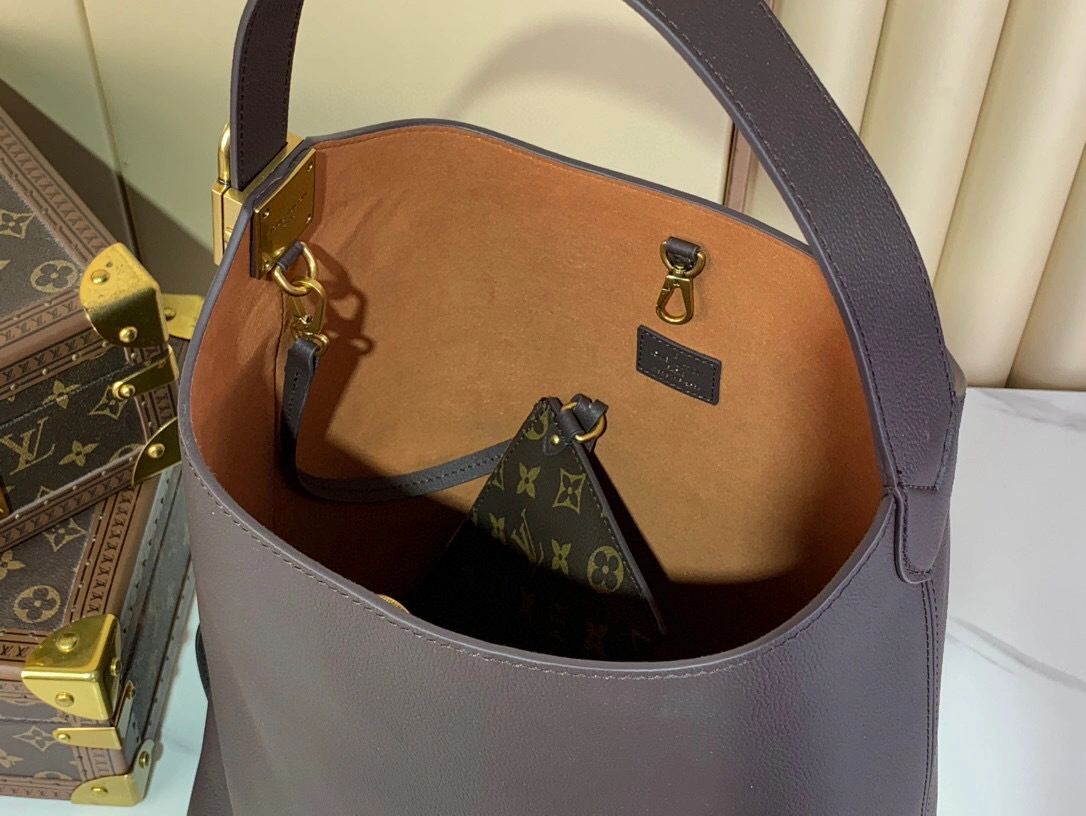 MOMO-- 8V M12982 high quality version cowhide Low Key Hobo item:E-B808L1729T