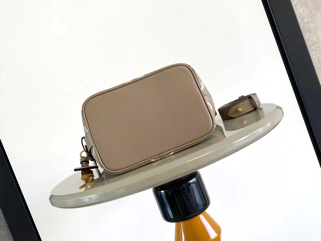 MOMO-- 8V M13045 high quality version All InBB item:E-B180B2146