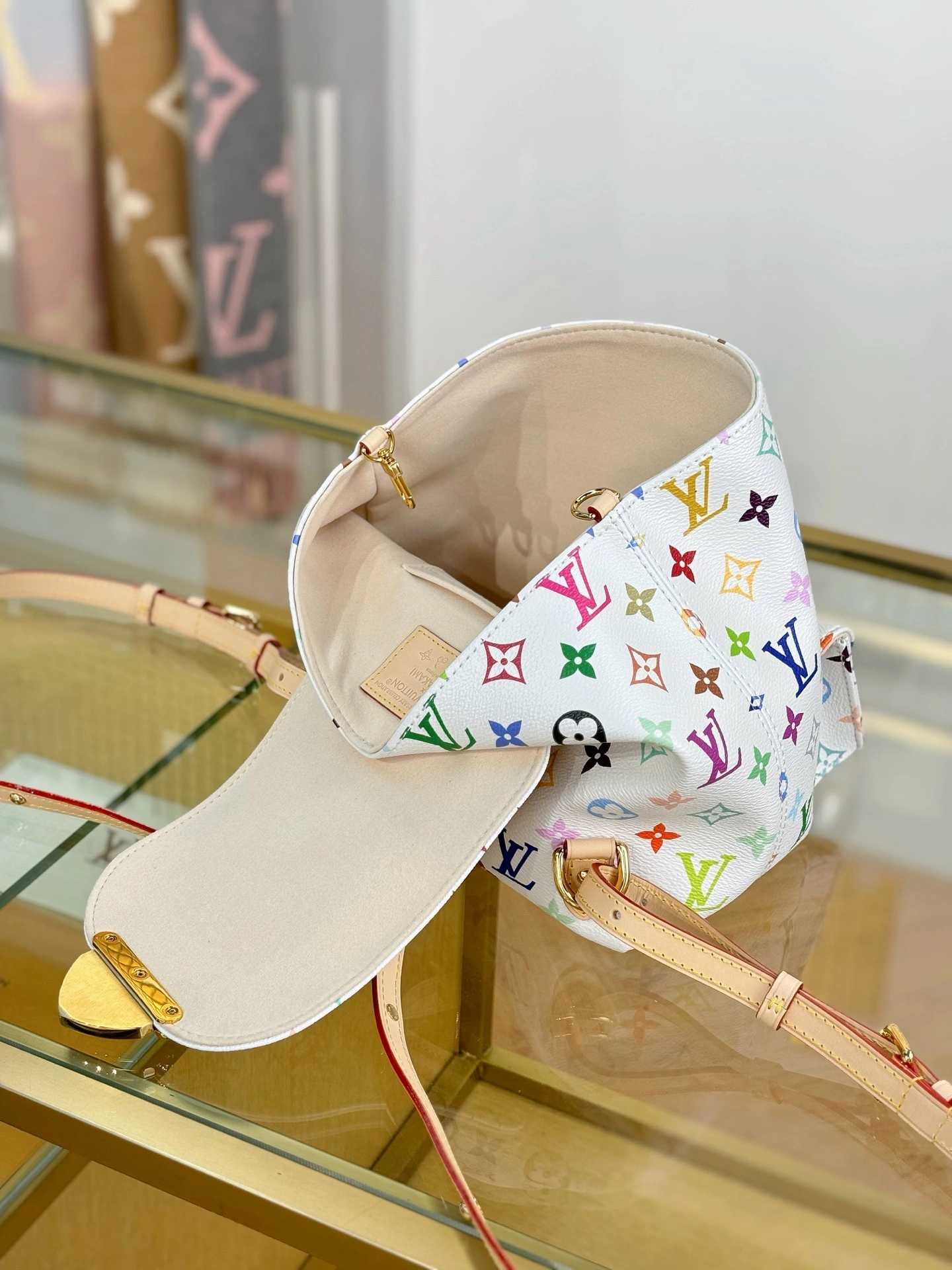 MOMO-- 8V M13081 high quality version TM VENICE item:E-B000I1717