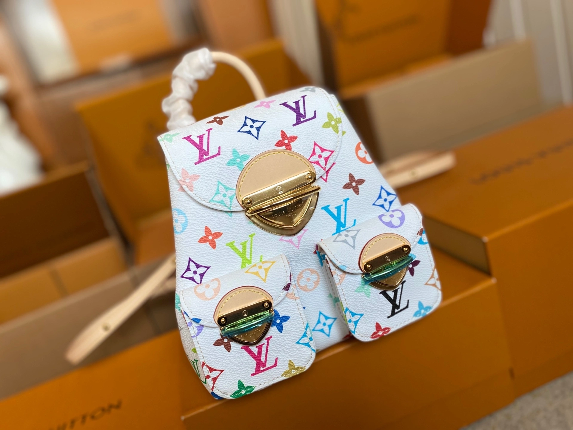 MOMO-- 8V M13081 high quality version Venice cowhide item:E-B264B2133