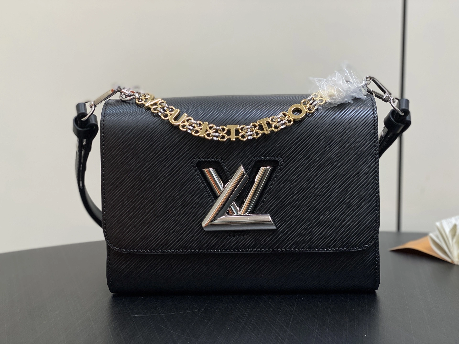 MOMO-- 8V M13118 high quality version Twist MM cowhide item:E-B000C0521