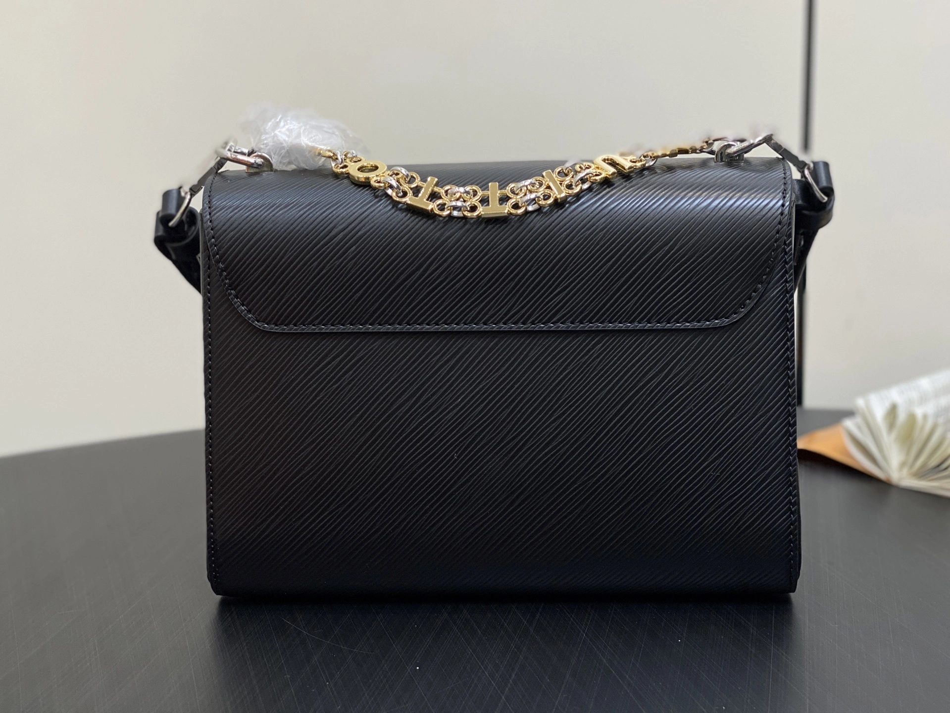 MOMO-- 8V M13118 high quality version Twist MM cowhide item:E-B000C0521