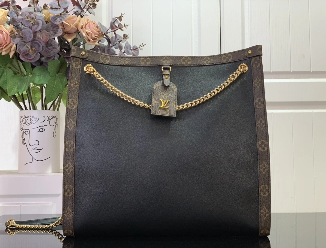 MOMO-- 8V M13137 high quality version Nova MM Calfskin item:E-B063C0538