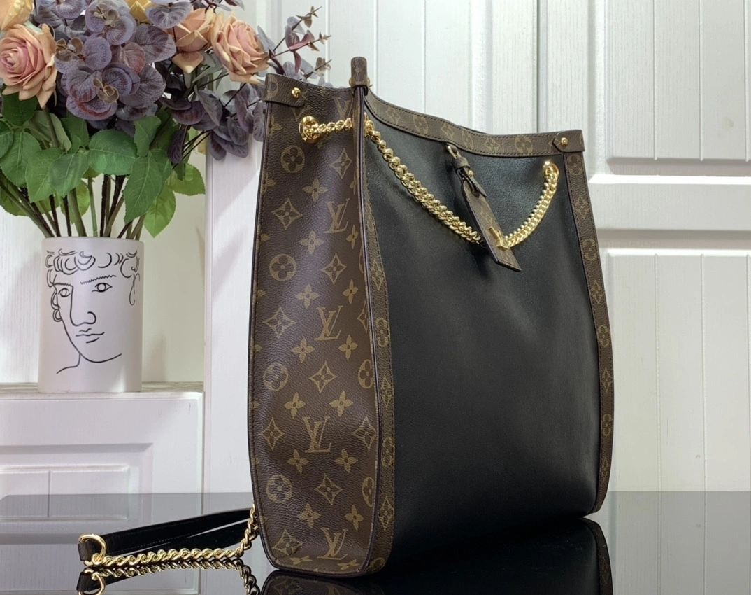 MOMO-- 8V M13137 high quality version Nova MM Calfskin item:E-B063C0538