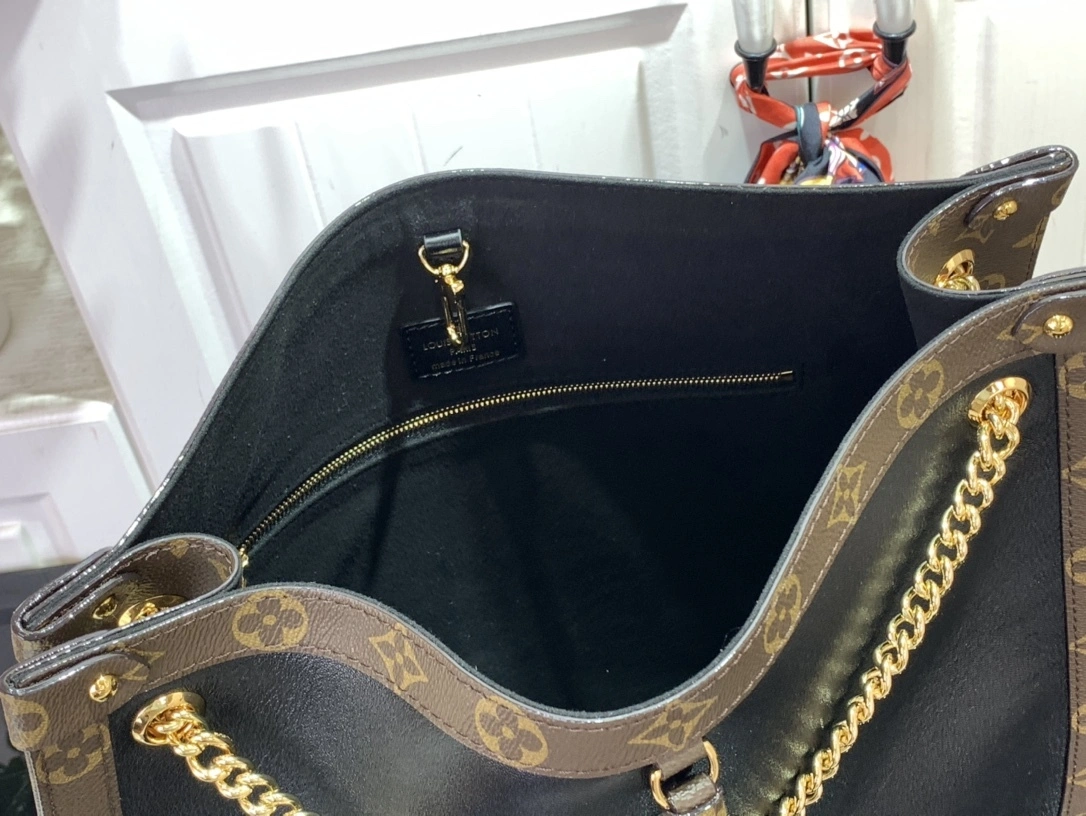 MOMO-- 8V M13137 high quality version Nova MM Calfskin item:E-B063C0538