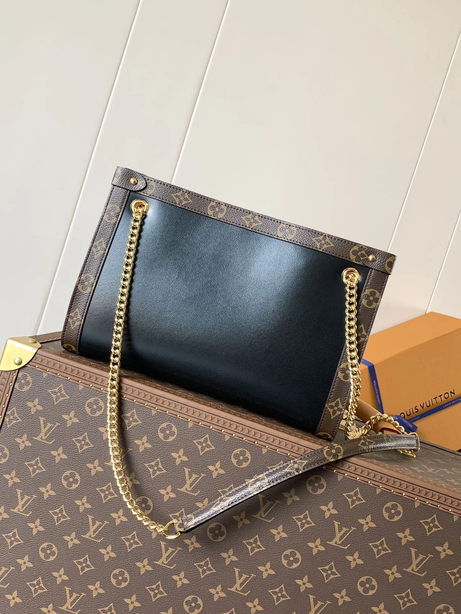 MOMO-- 8V M13140 high quality version Nova cowhide item:F-B000A1414