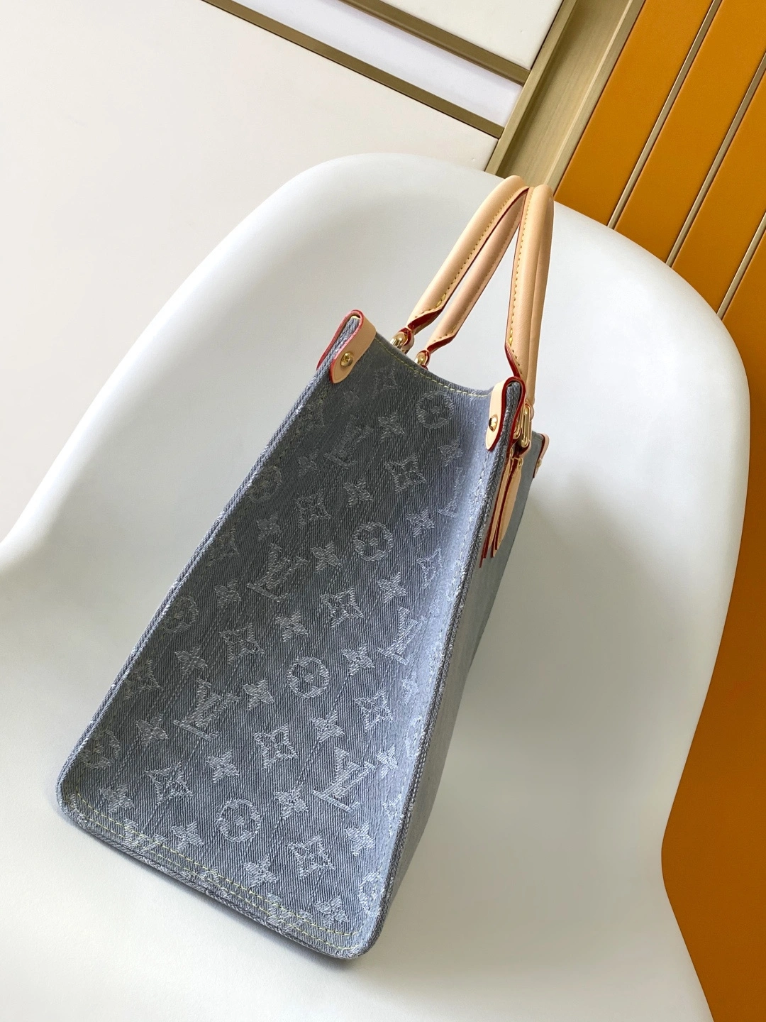 MOMO-- 8V M13189 high quality version Onthego item:F-B000A1440