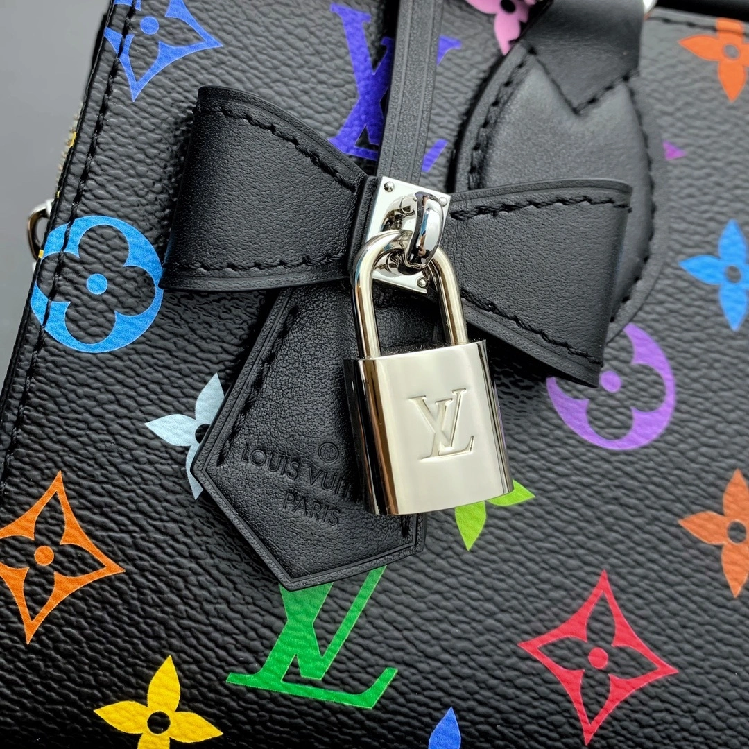 MOMO-- 8V M13260 high quality version OnTheGo East West cowhide item:E-B180H2780