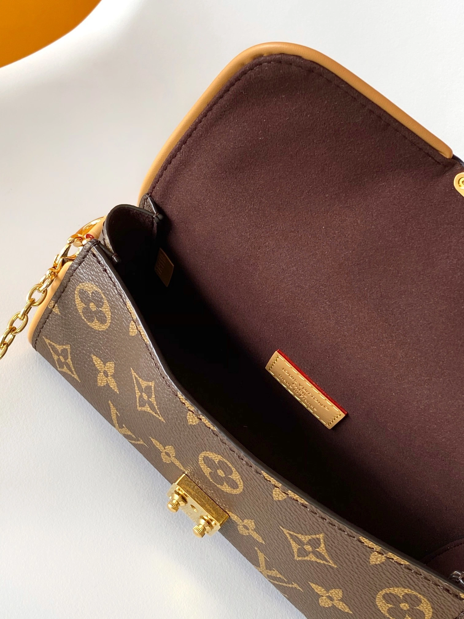 &MOMO-- 8V M13566 Pochette Camille Monogram item:E-B330F0399H