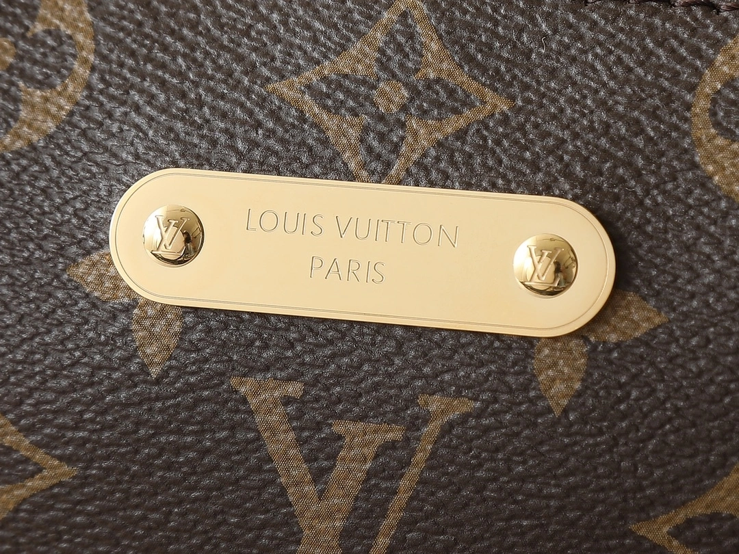 MOMO-- 8V M13567 high quality version Pochette Eva item:E-B225J2395H