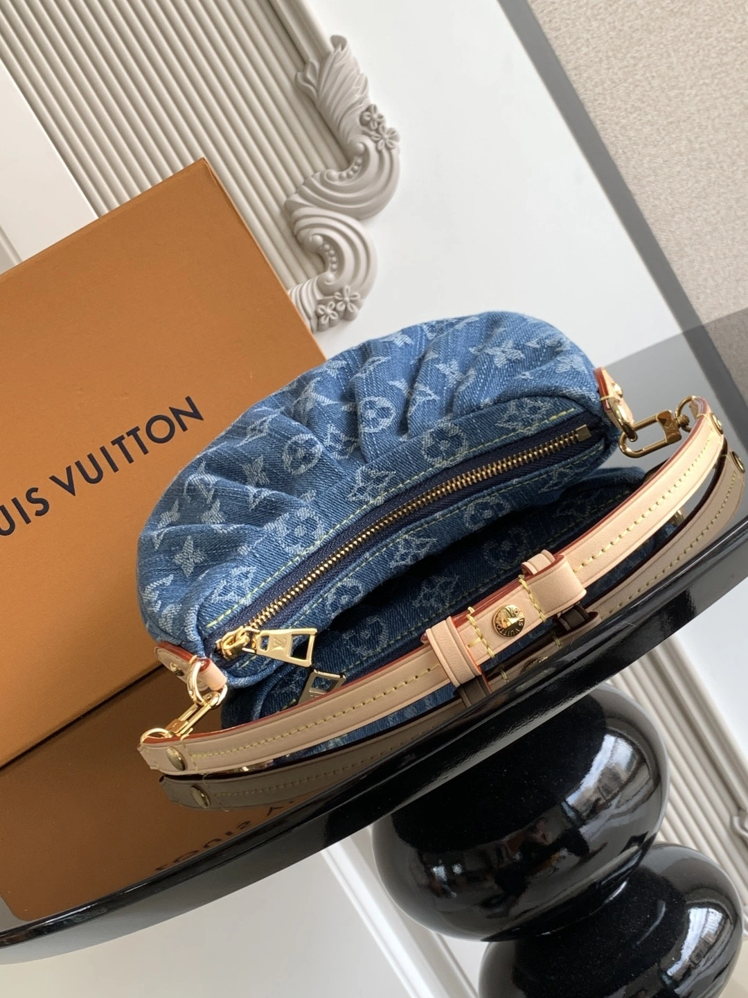 MOMO-- 8V M13571 𝐏𝐨𝐜𝐡𝐞𝐭𝐭𝐞 𝐕𝐚𝐥𝐥𝐞𝐲 high quality version denim item:E-B000G1318