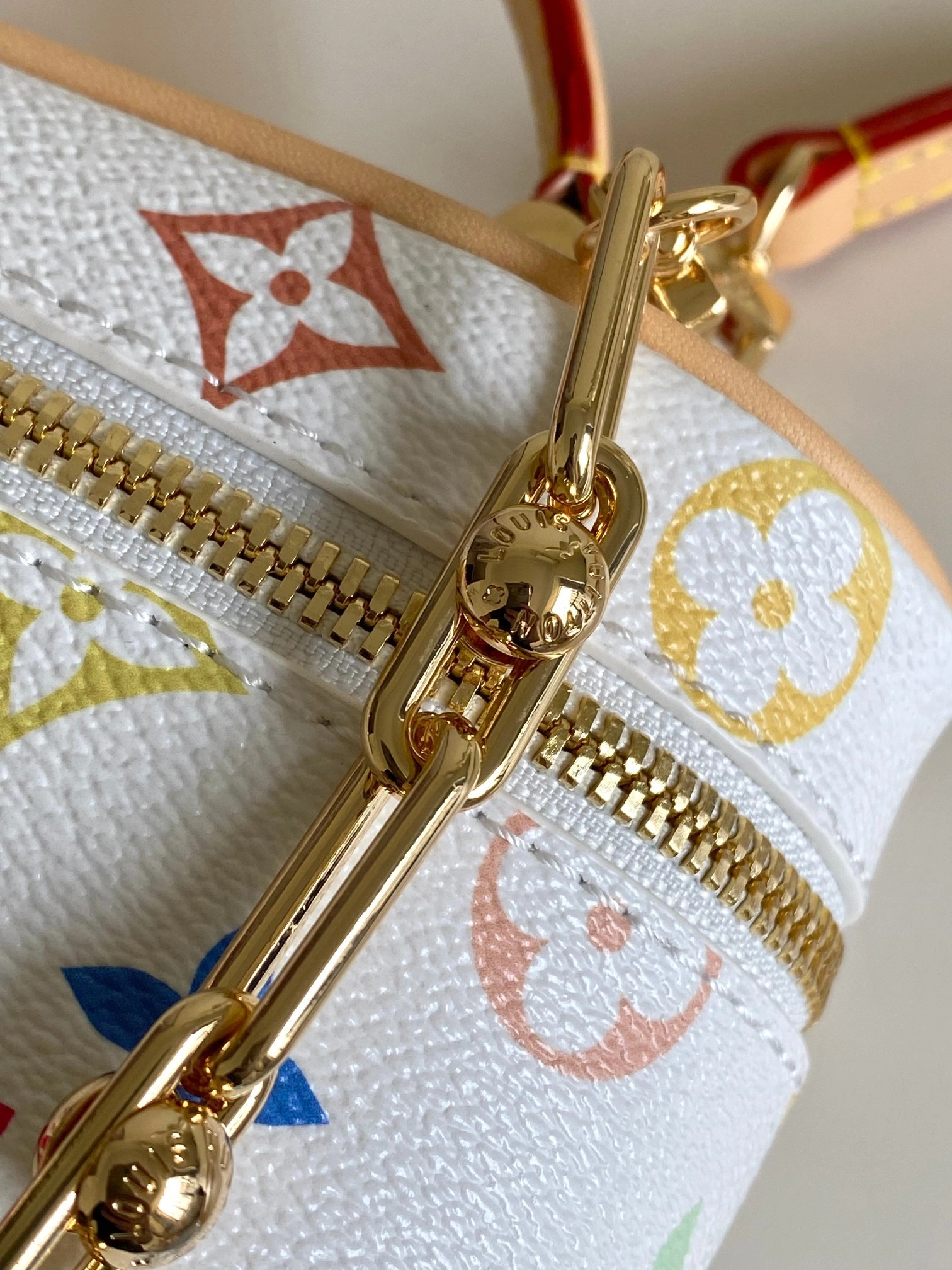 MOMO-- 8V M13662 high quality version Vanity Pouch cowhide item:E-B177I1714