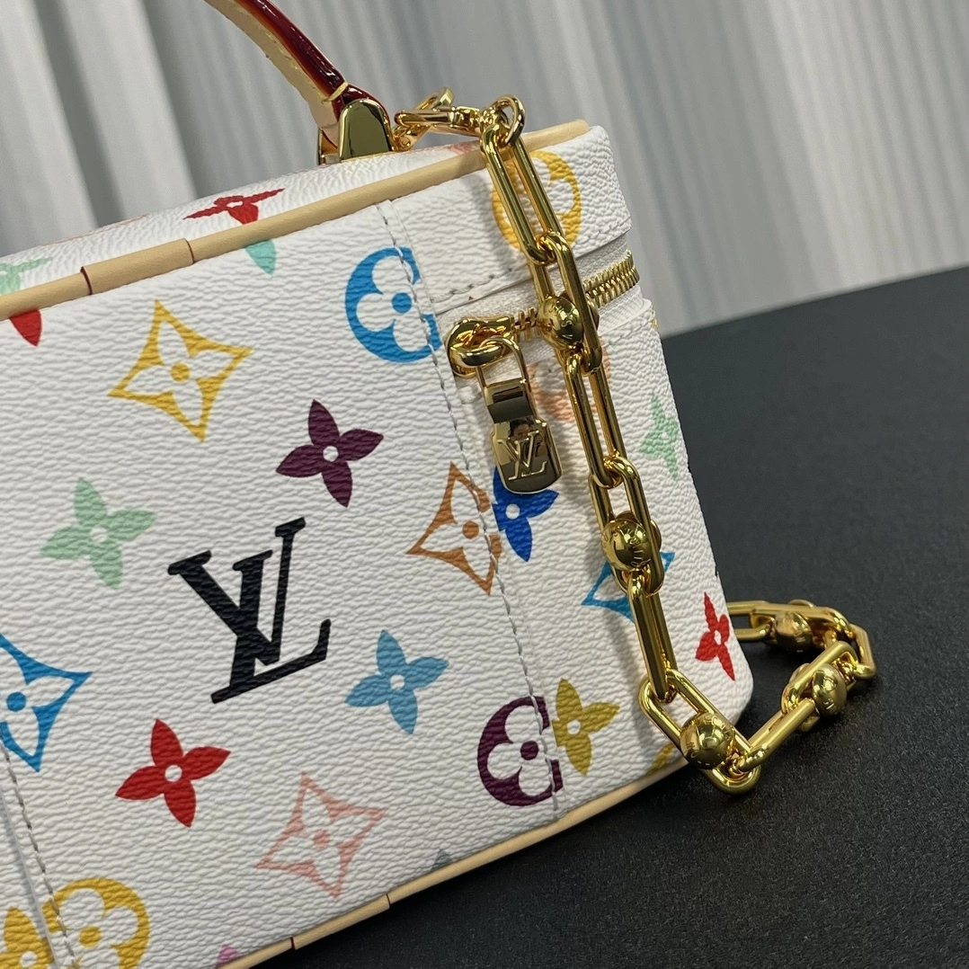 MOMO-- 8V M13662 high quality version item:E-B180B1839