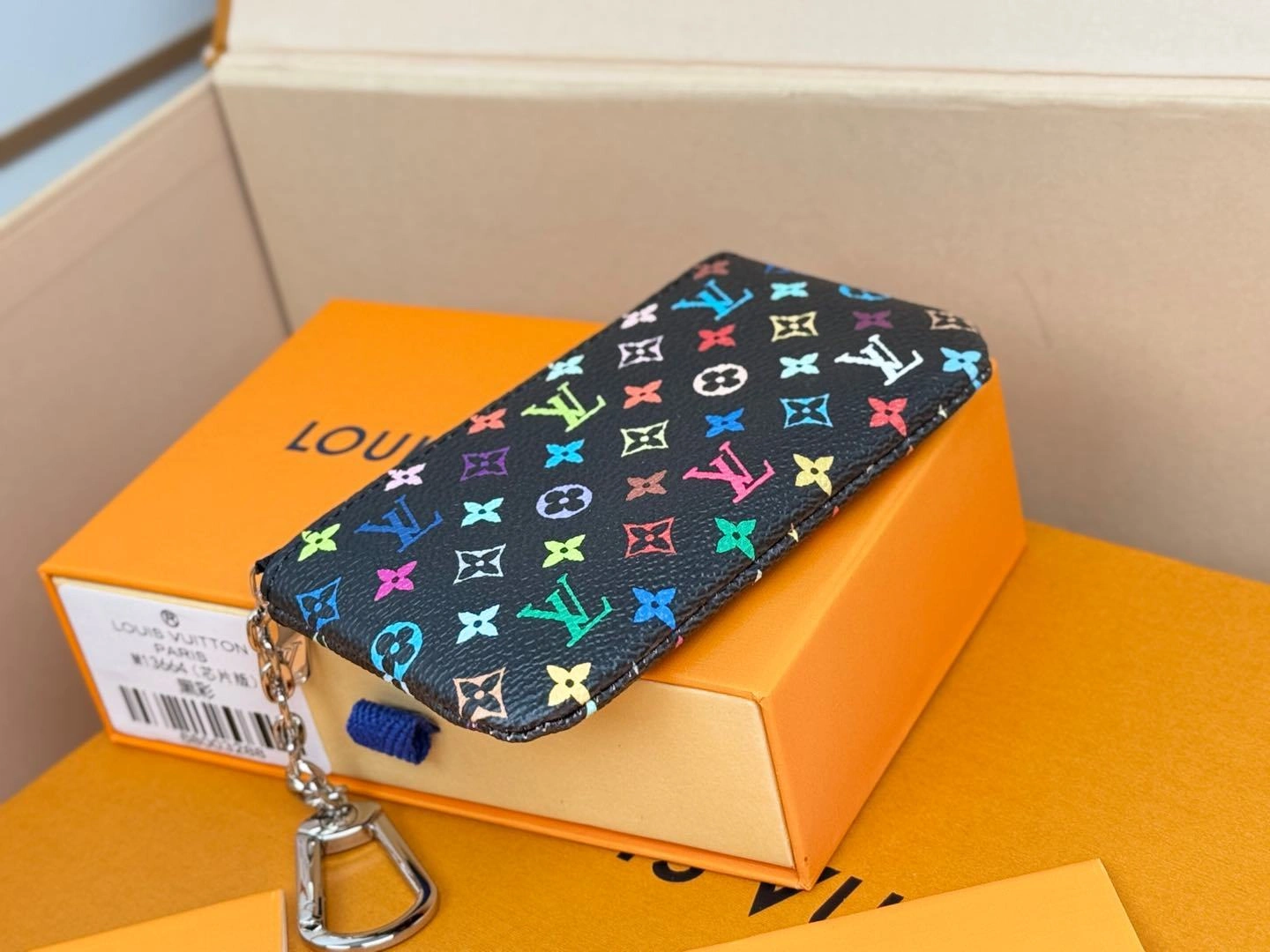 MOMO-- 8V M13664 high quality version item:E-B000B2101