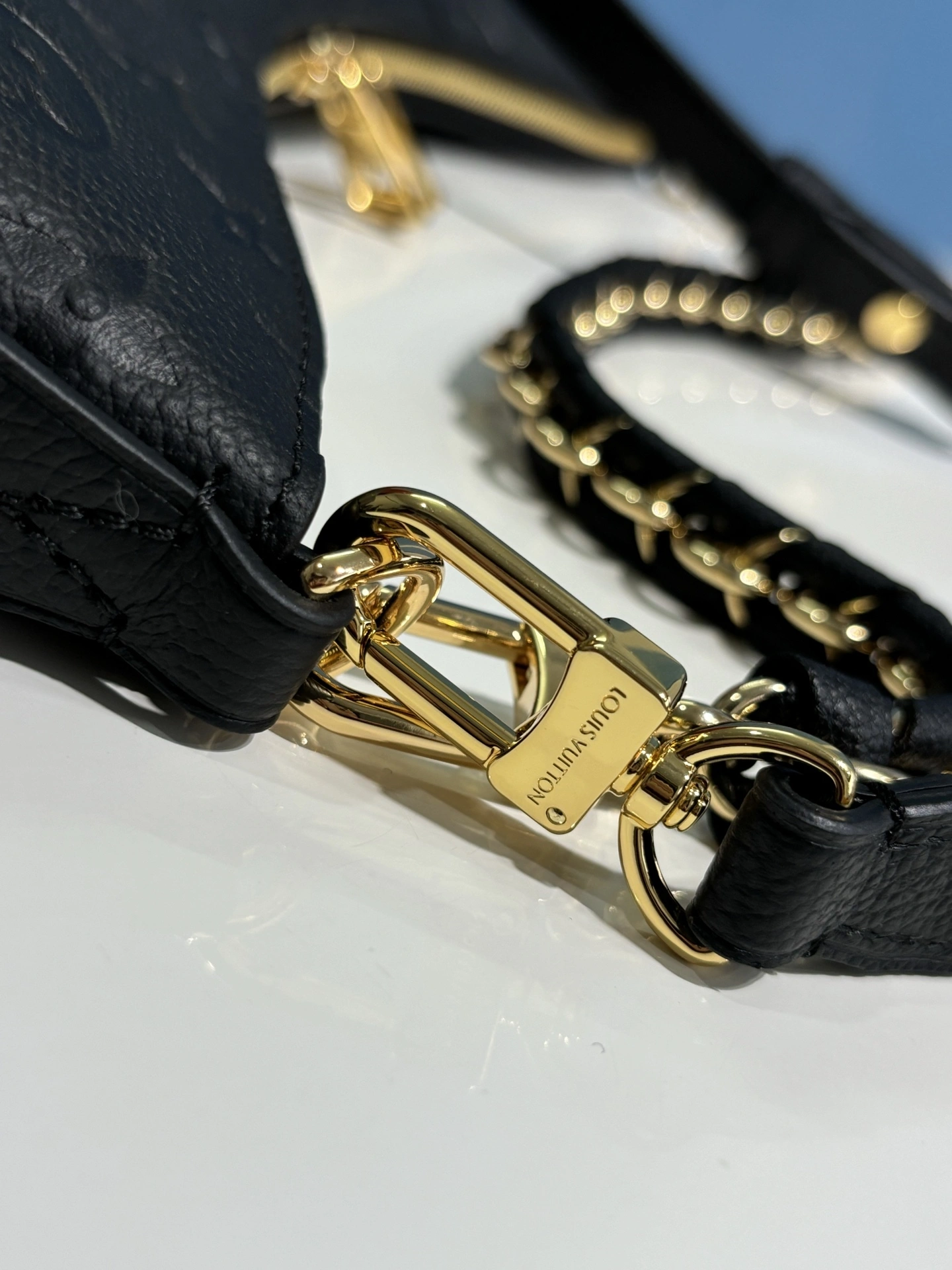 MOMO-- 8V M13706 high quality version Avenue item:E-B808L1727T