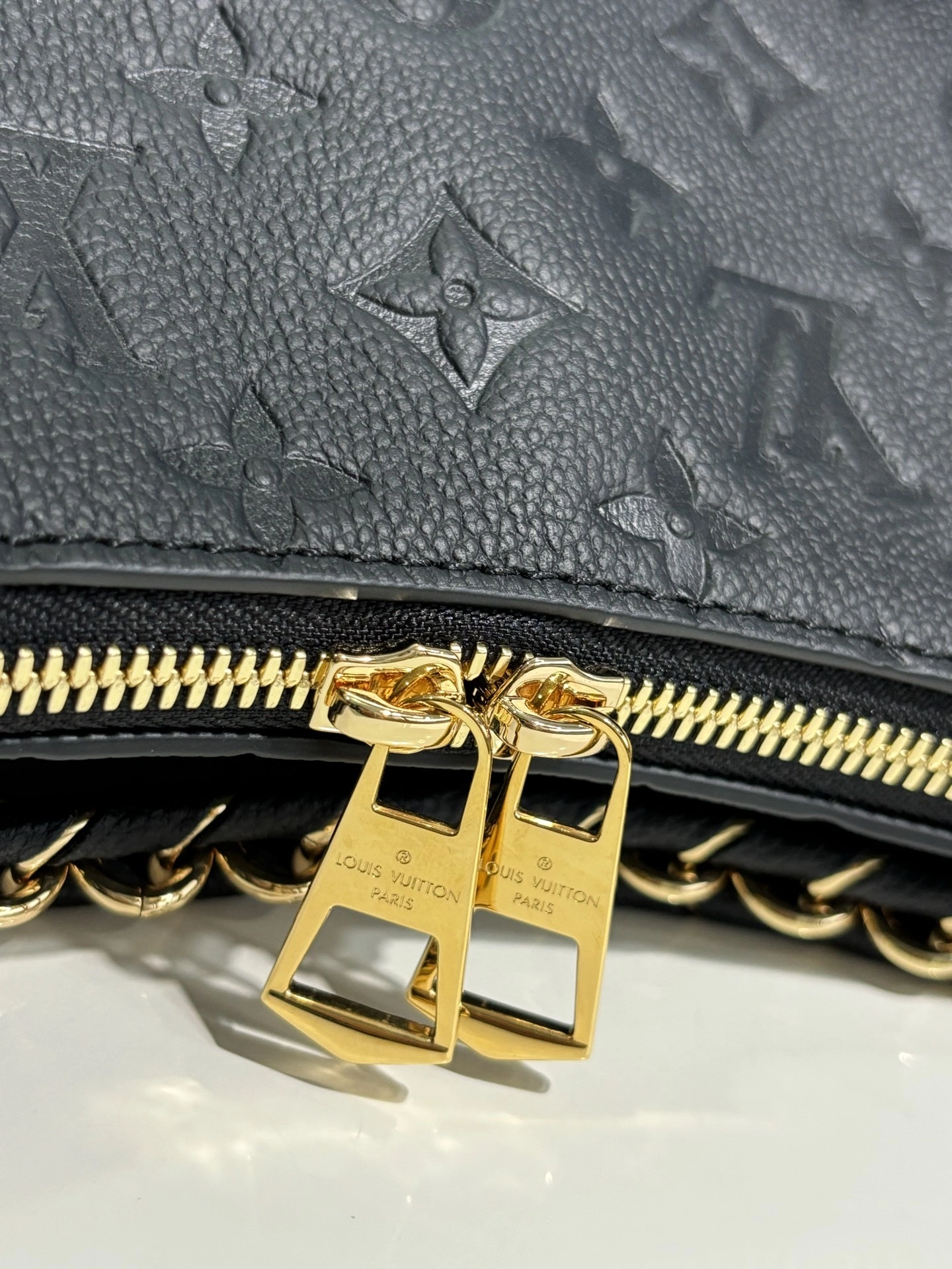 MOMO-- 8V M13706 high quality version Avenue item:E-B808L1727T