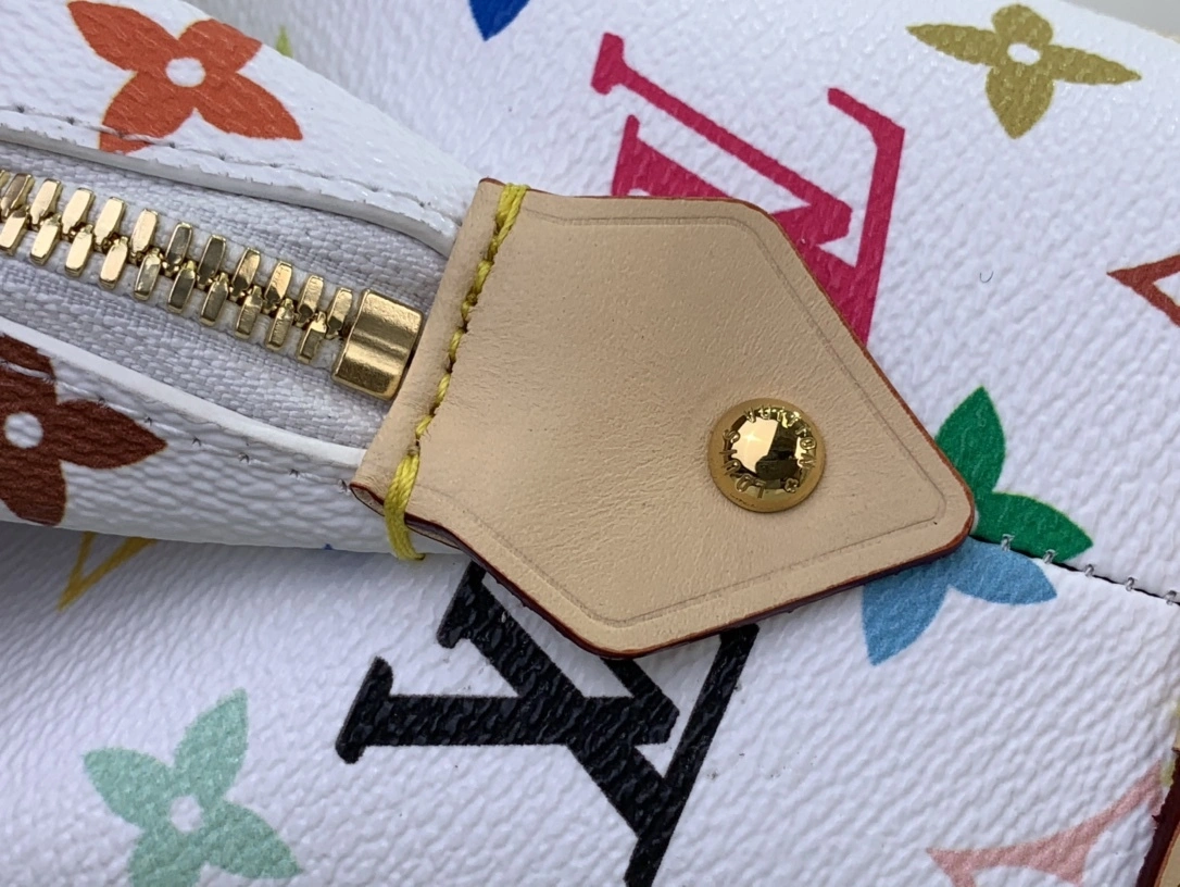 MOMO-- 8V M13743 high quality version Pochette Cosmétique cowhide item:E-B174B2135