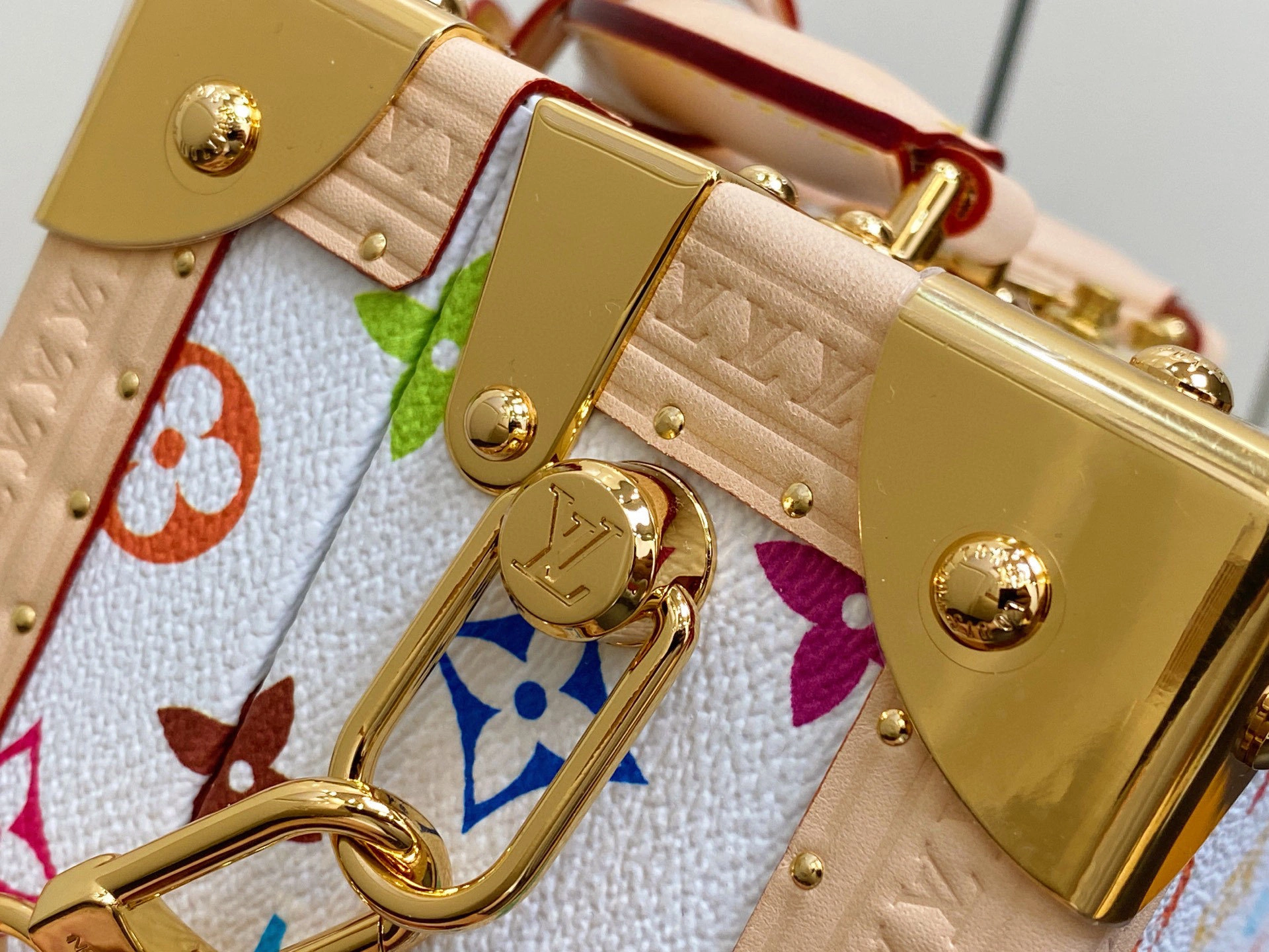 MOMO-- 8V M13747 high quality version New TM St item:E-B000B2139