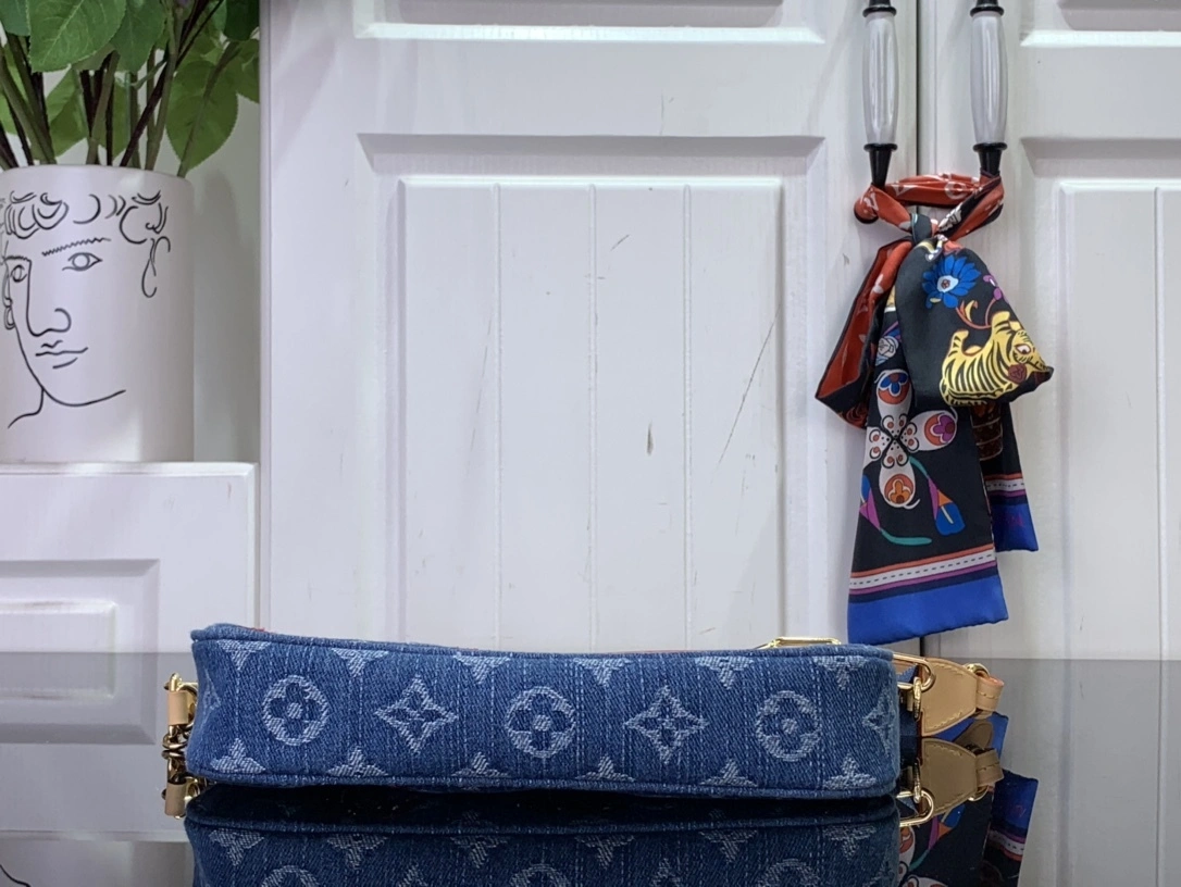 MOMO-- 8V M13875 POCHETTE ACCESSOIRES denim item:E-B174F1909
