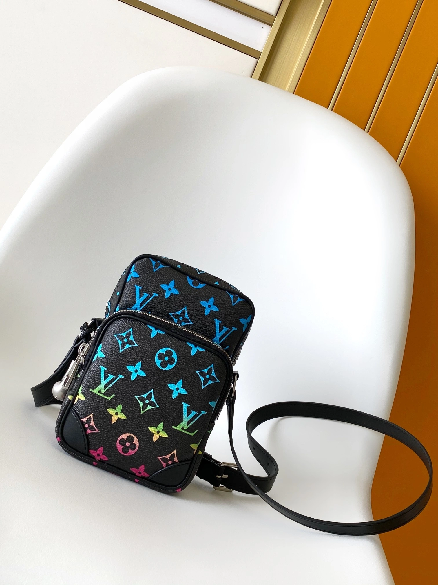 MOMO-- 8V M13898 high quality version Amazone cowhide item:F-B000A1434