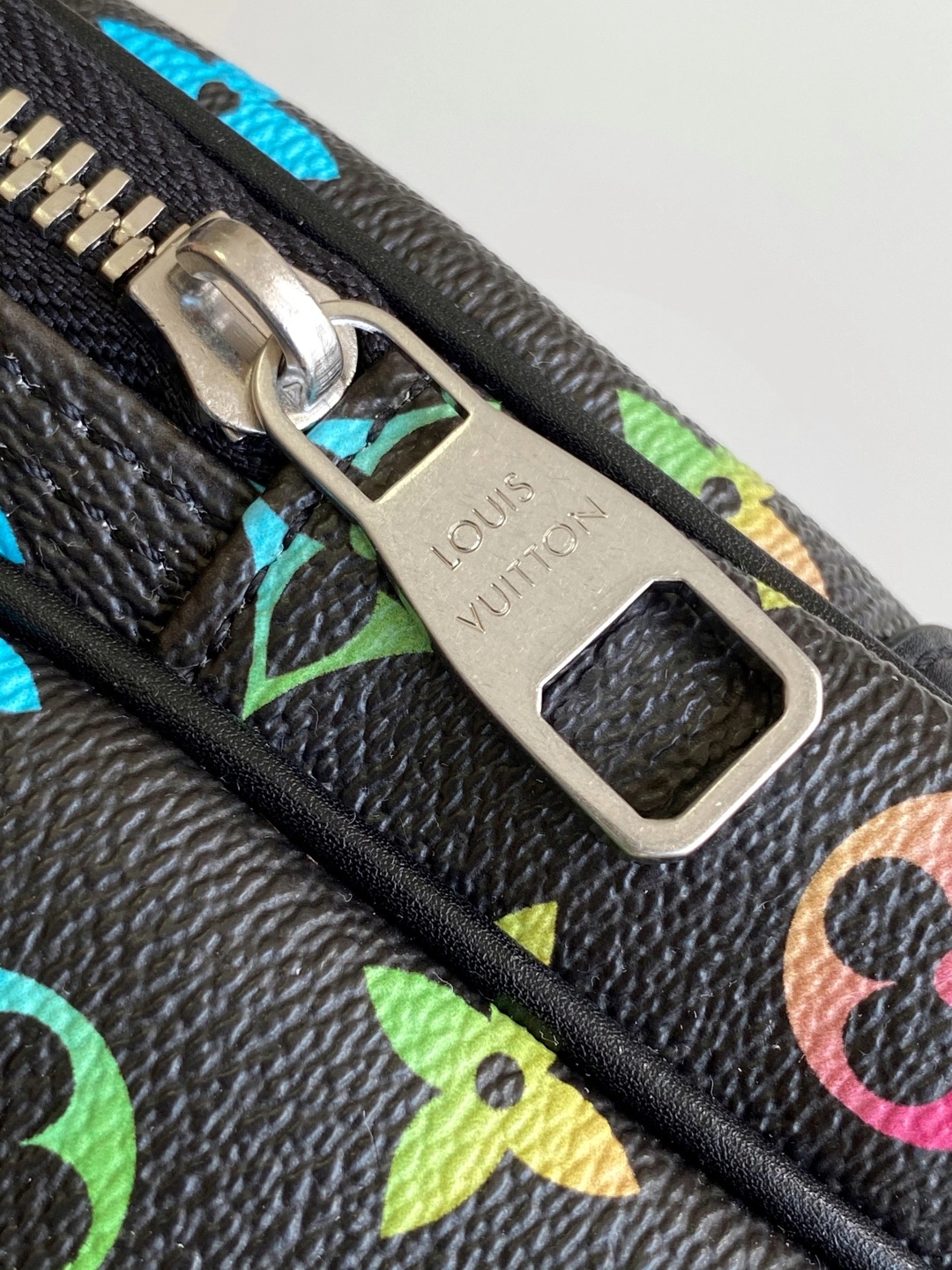 MOMO-- 8V M13898 high quality version Amazone cowhide item:F-B000A1434