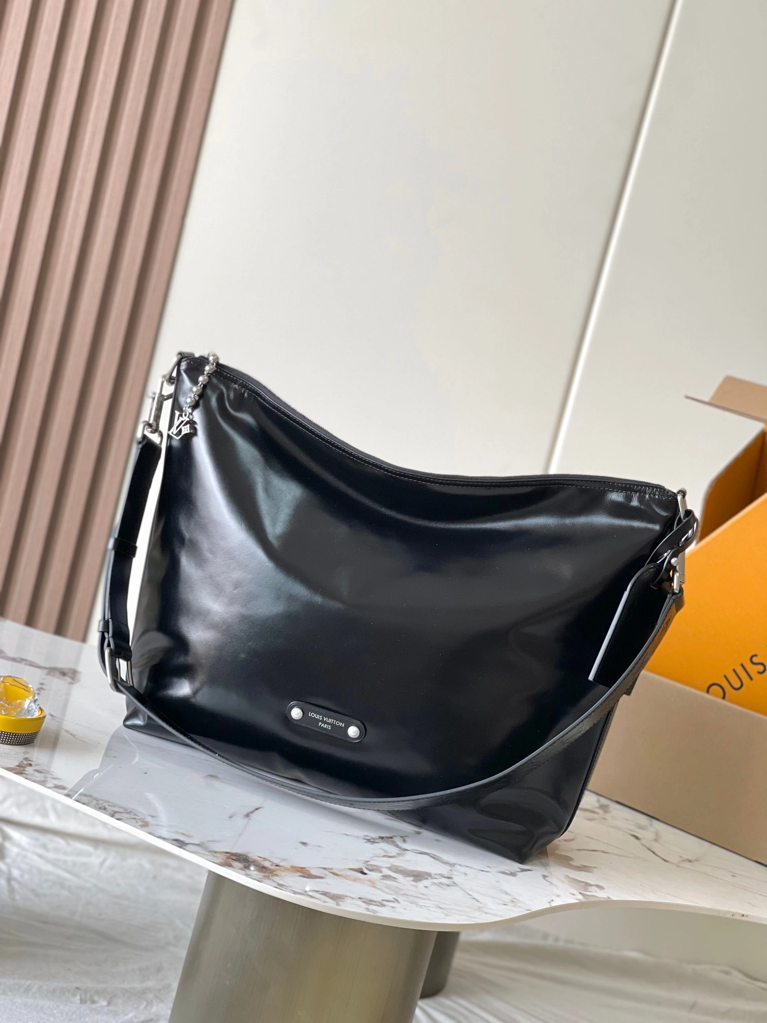 MOMO-- 8V M13986 high quality version METIS cowhide item:E-B106D1225