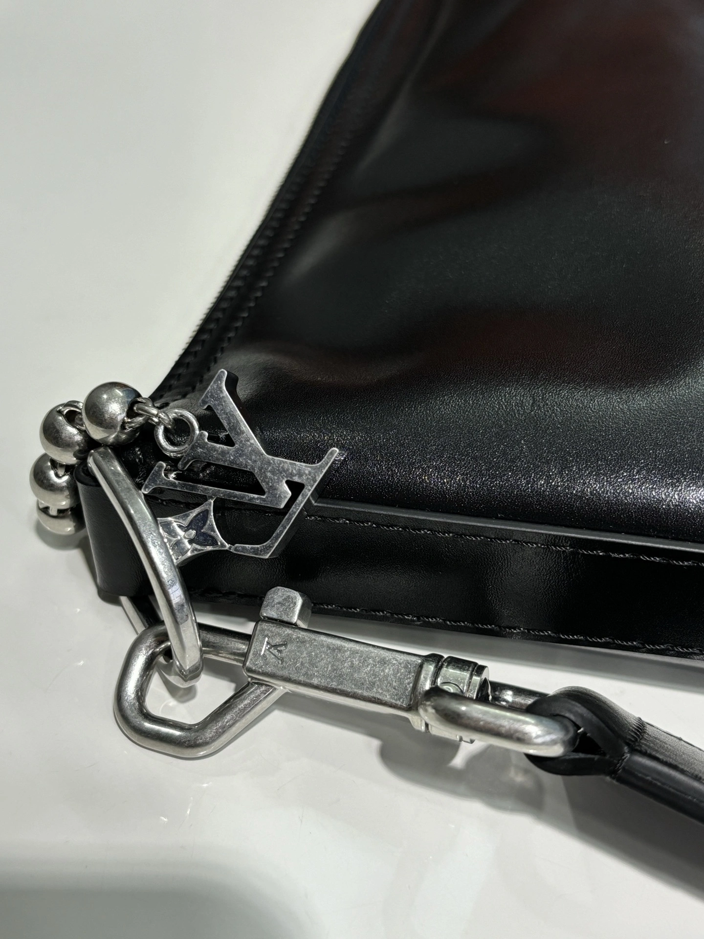MOMO-- 8V M13986 high quality version Vagabond Hobo cowhide item:E-B808L1828T
