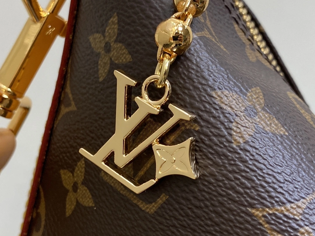 MOMO-- 8V M14018 high quality version METIS item:E-B000B2104
