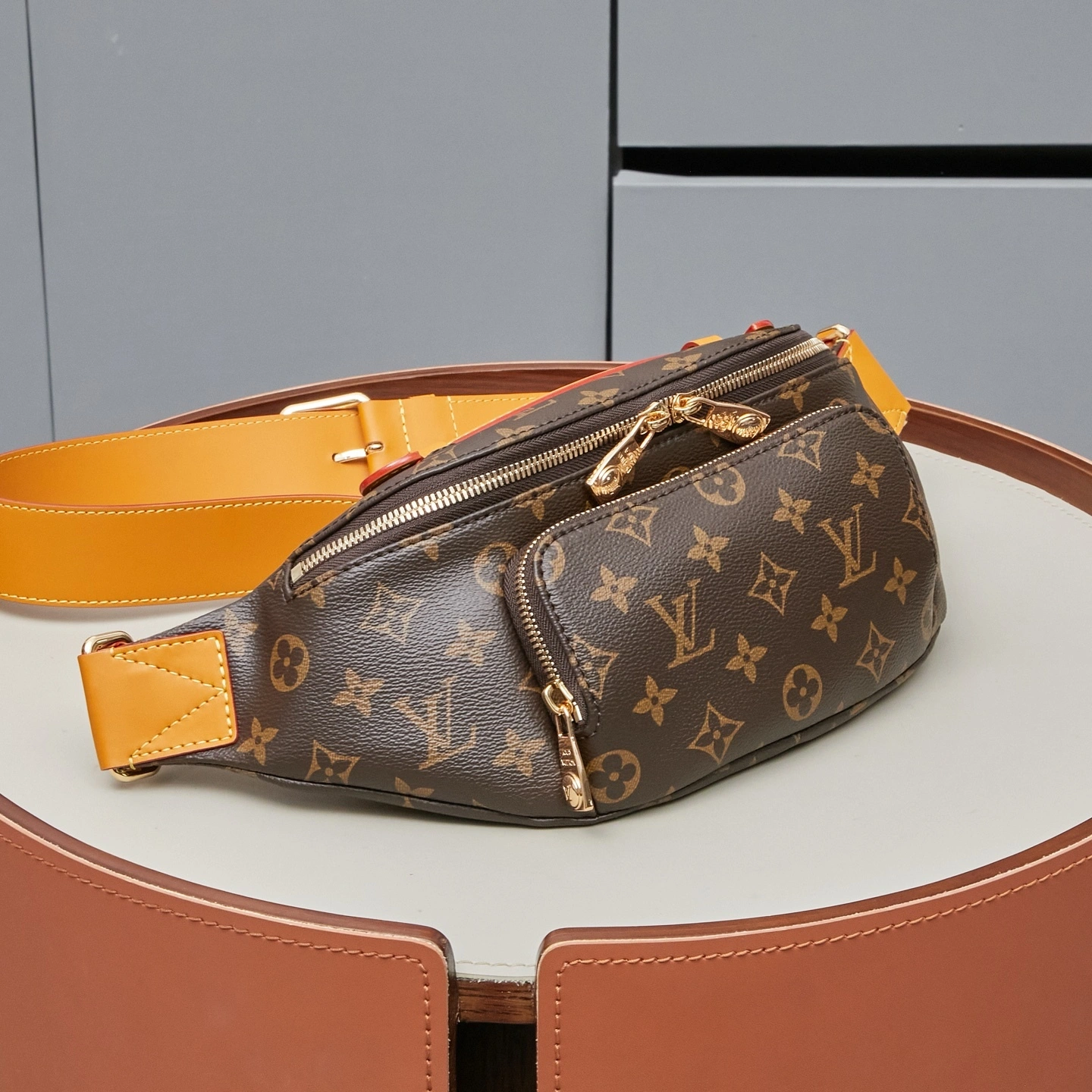 MOMO-- 8V M14019 high quality version Rush item:F-B000A1437