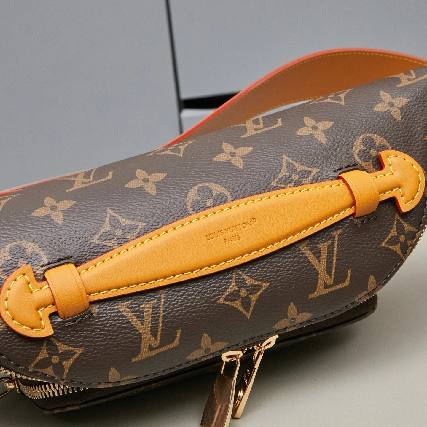 MOMO-- 8V M14019 high quality version Rush item:F-B000A1437