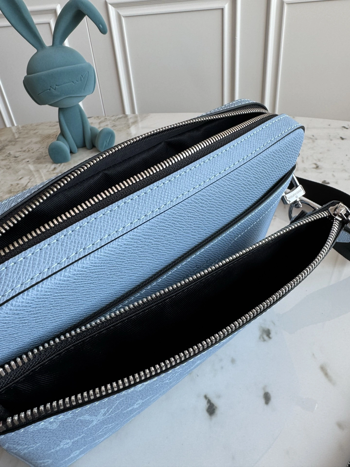 MOMO-- 8V M14069 high quality version Trio cowhide item:E-B225D0194H