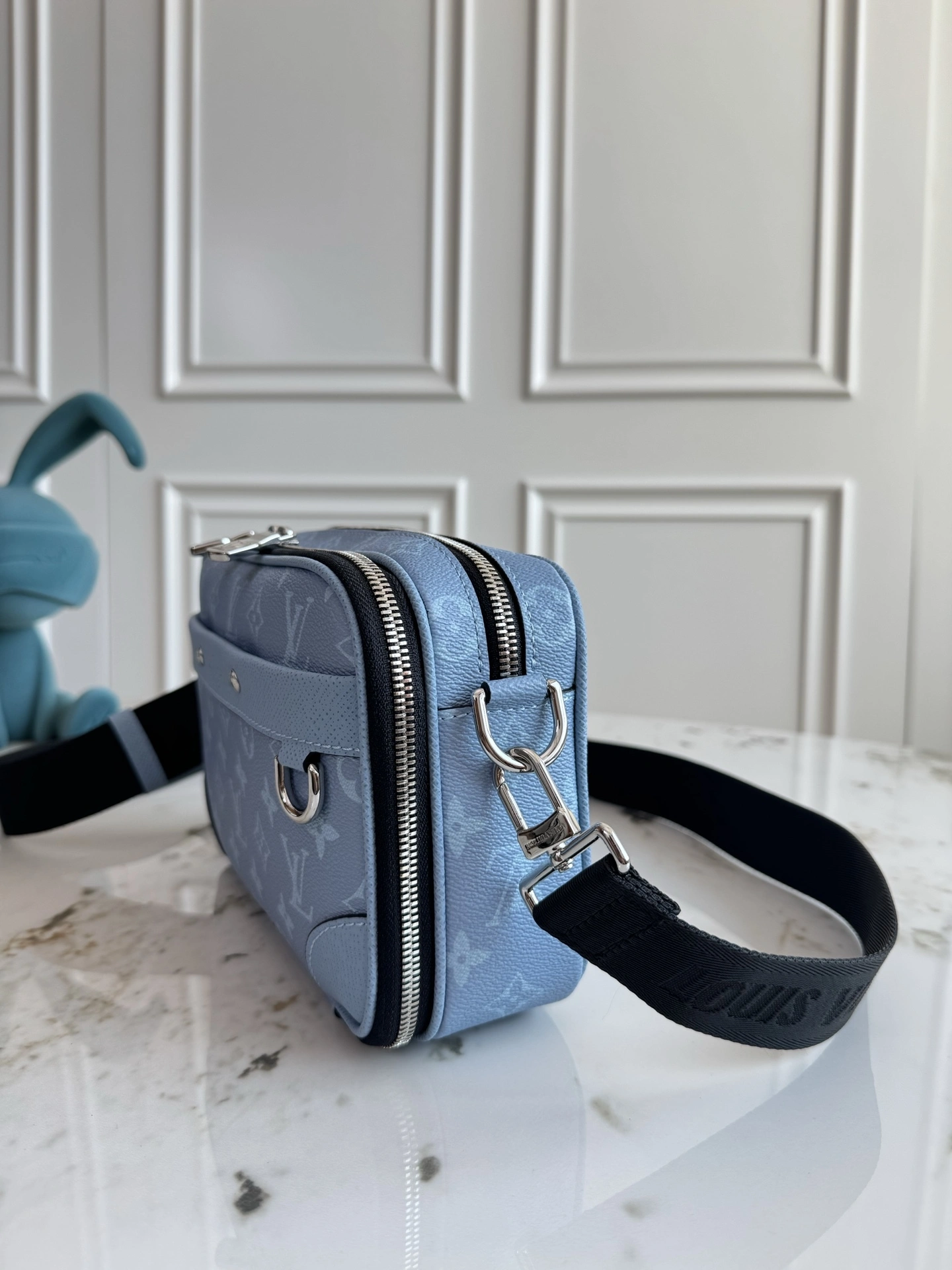 MOMO-- 8V M14073 high quality version Alpha cowhide item:E-B225D0195H