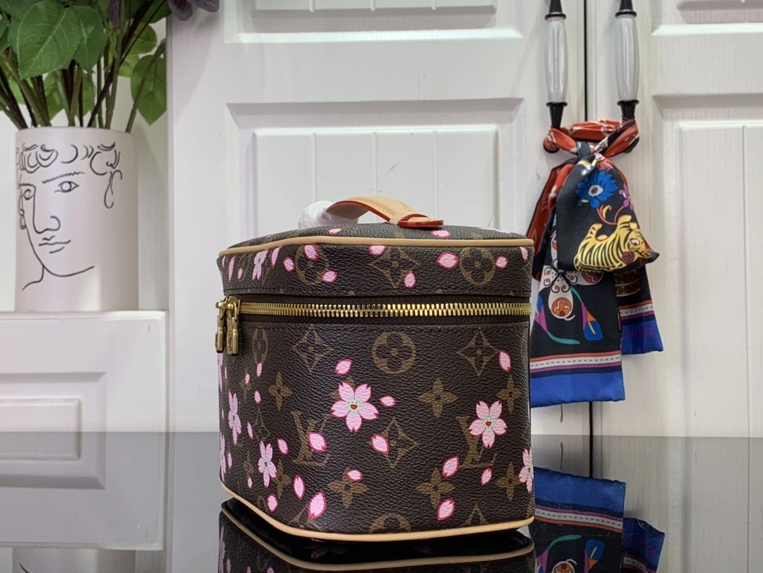 MOMO-- 8V M14181 high quality version Nice cowhide item:E-B063H2792